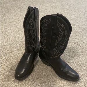 Laredo Black Cowgirl Boots!
